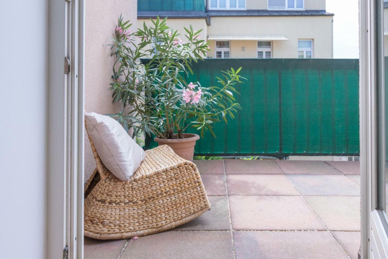 Kingsize Central Station Residence Viena Exterior foto